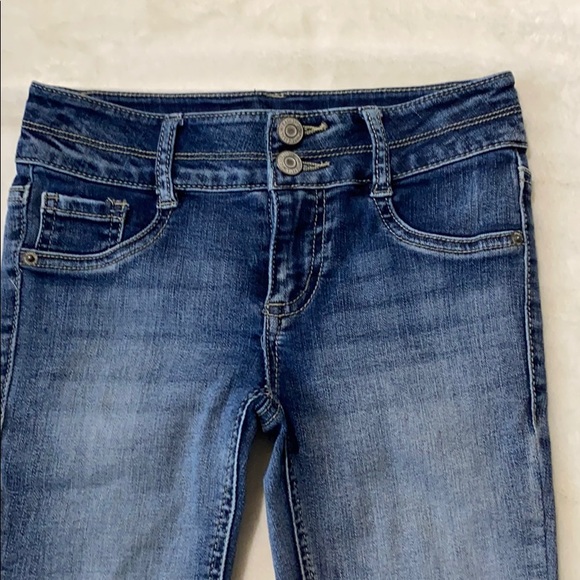 GIRLS SIZE 8 Mudd Mid-Rise Jeans - Picture 3 of 6